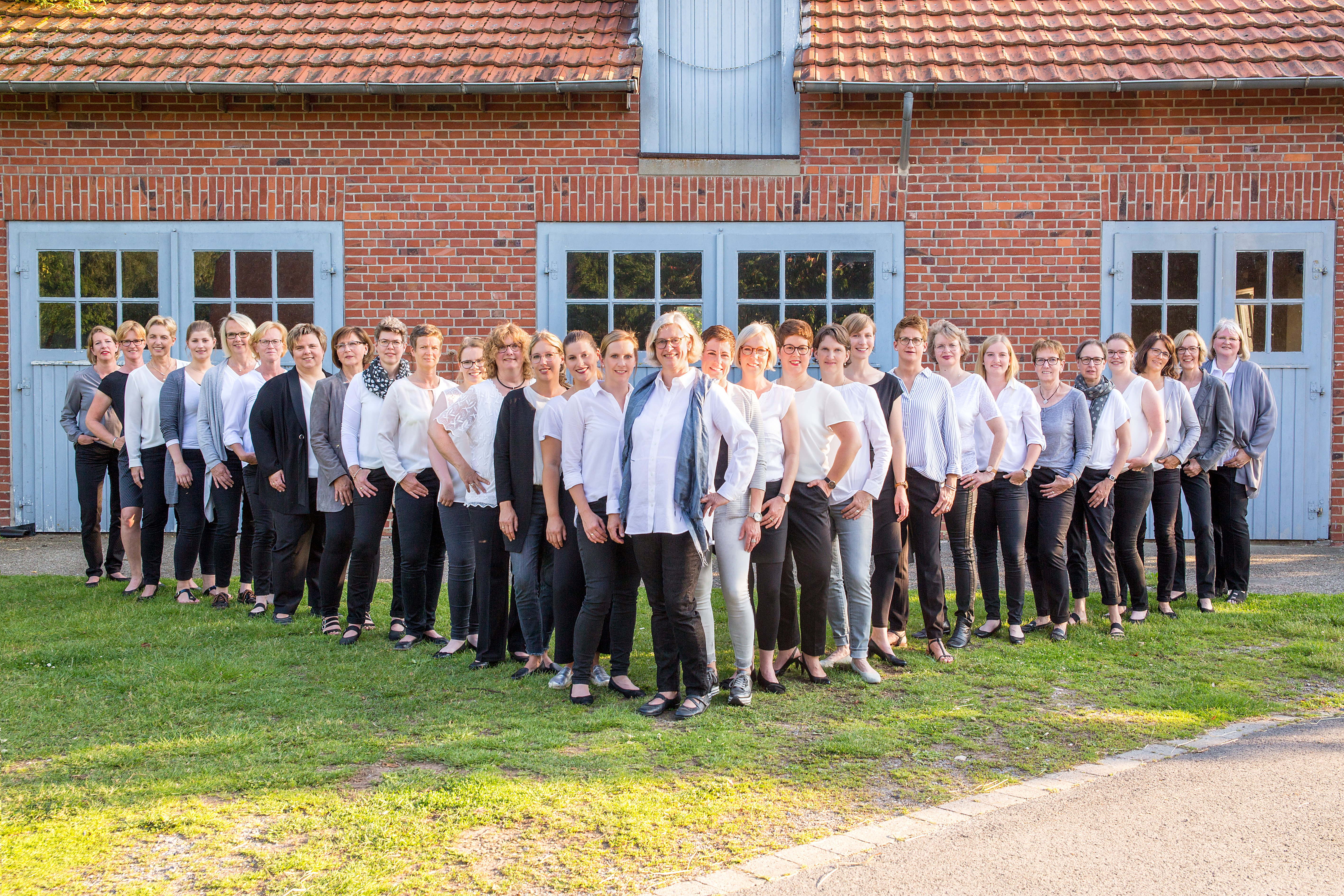 Chor-33.jpg Chor-33.jpg